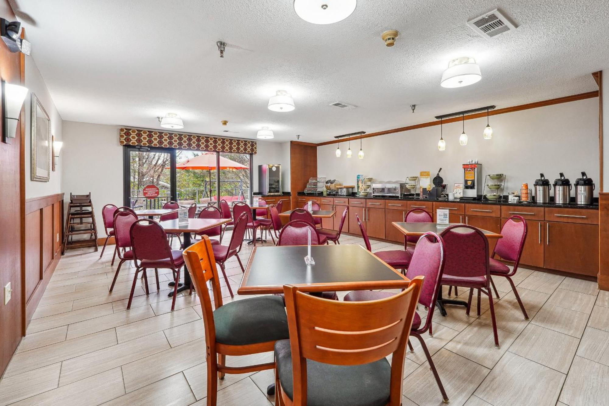 Quality Inn & Suites Dawsonville Exterior foto