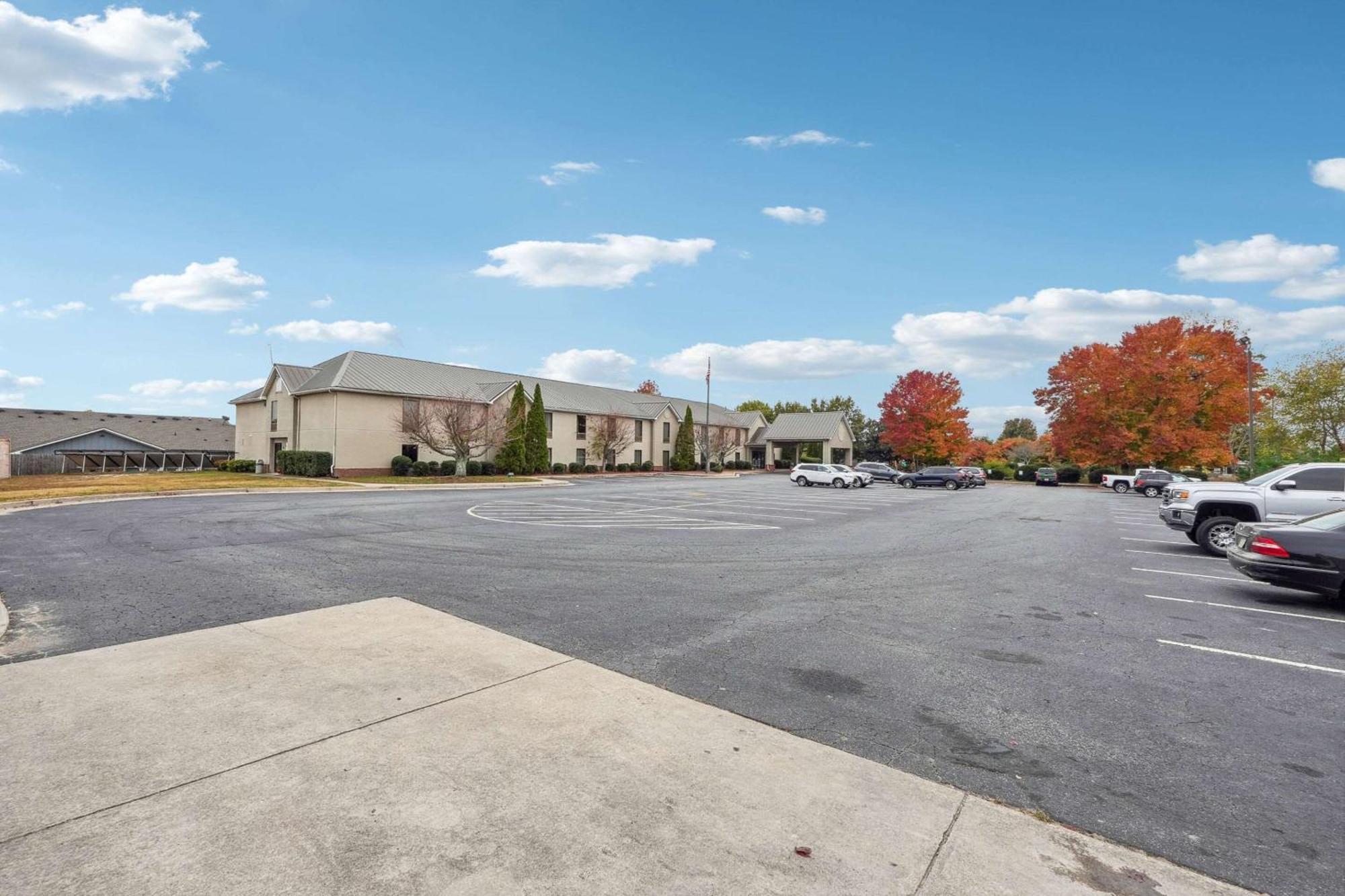 Quality Inn & Suites Dawsonville Exterior foto